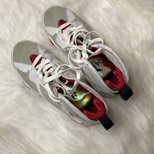 Kids Jordan size 6y excellent condition.